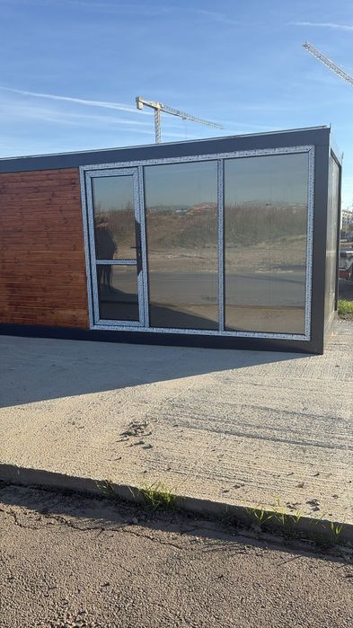 Vand container tip vitrina