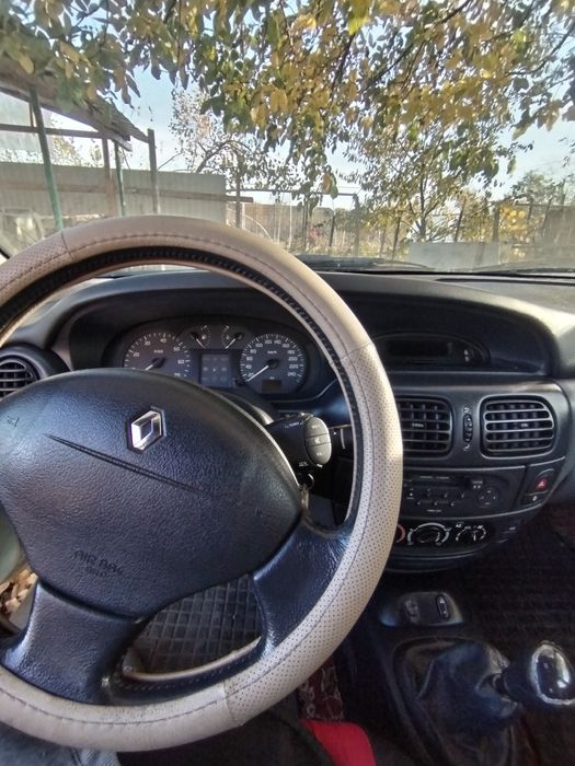 Vind Megane 1 și Megane 2