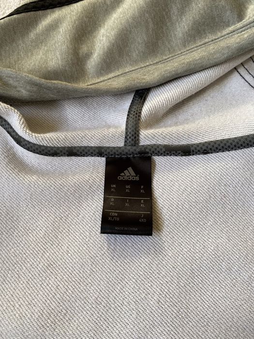 Vînd Vesta Adidas xl