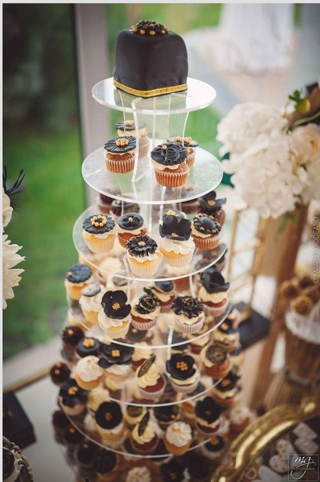 Etajera suport macarons 10 nivele