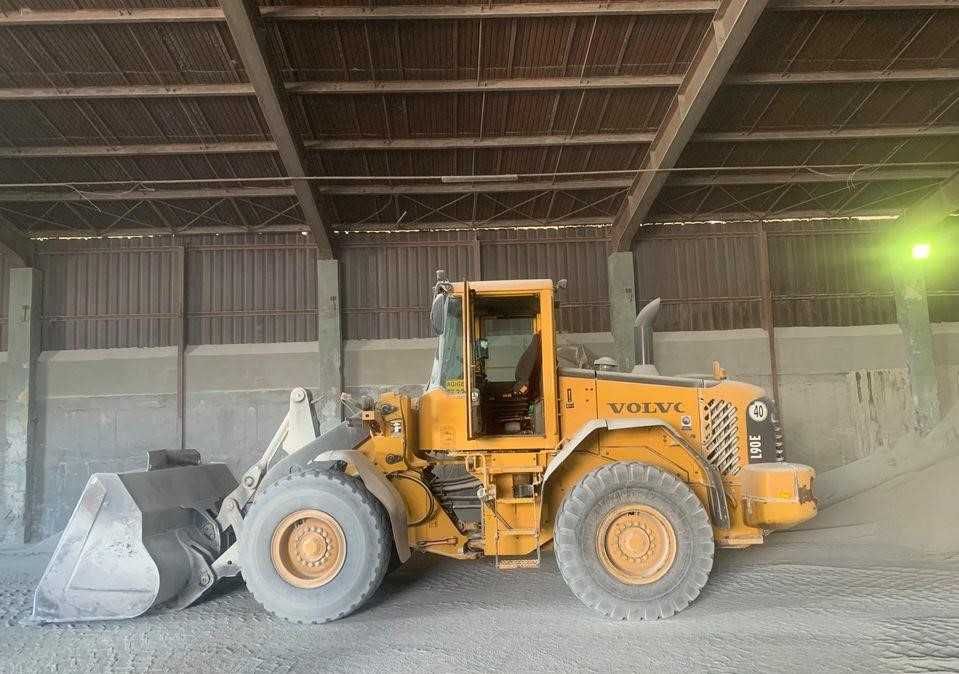 Inchiriere Buldoexcavator, Vola, Stivuitor, Nacela 34m, Trailer, Fuchs