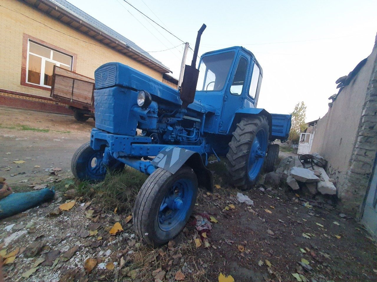 Traktor28sotiladi