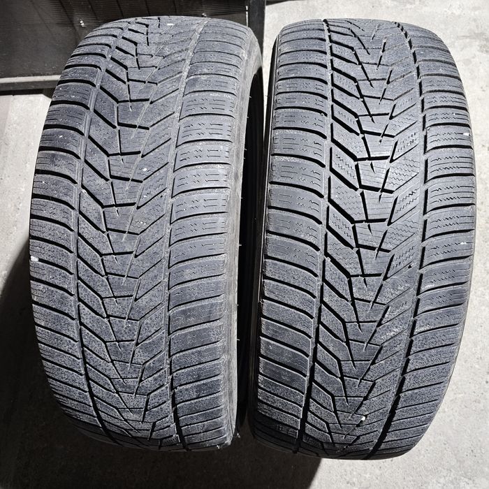 Hankook Winter Evo3 235 45 R20