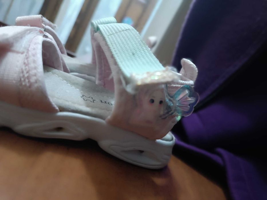 Отдам обувь 26 размера