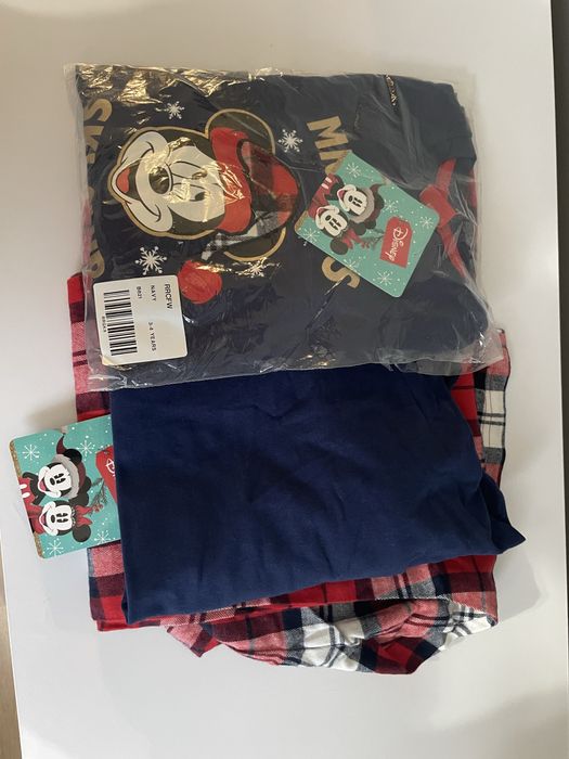 Еднакви мъжка и детска коледни нощници