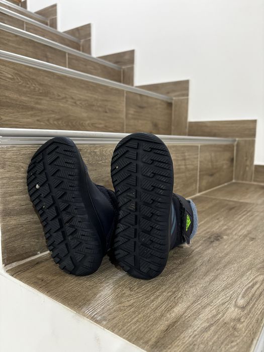 Зимни детски обувки Адидас