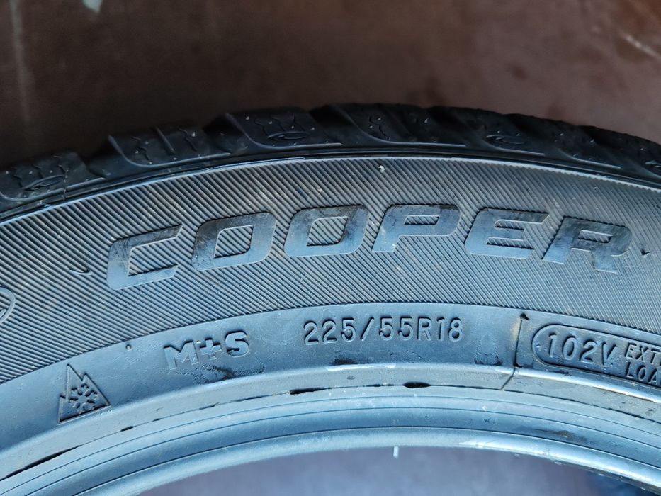 Vând anvelope second