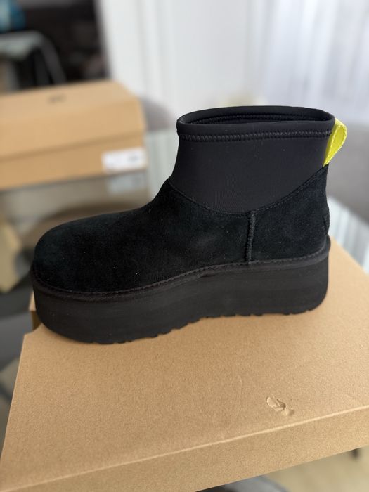Ugg mini dipper negre marimea 39