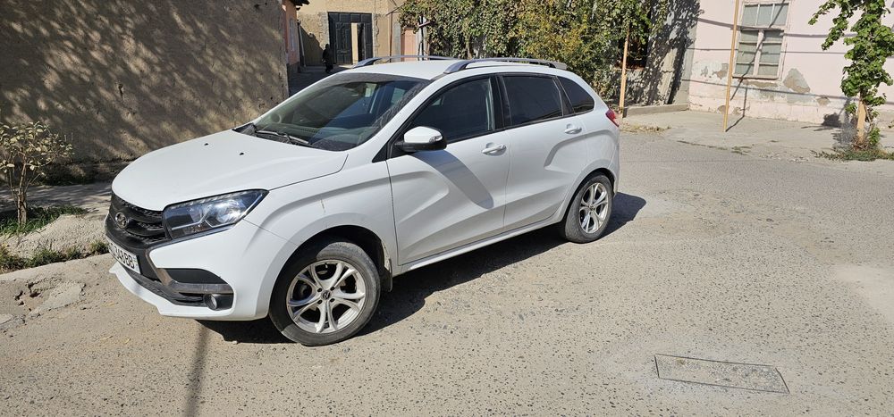 Lada X-ray Samarqanda