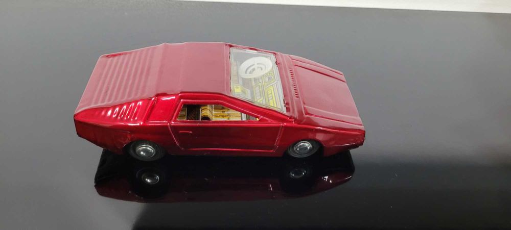 Masinuta veche din tabla - Lamborghini Lotus Metal Red MF 231