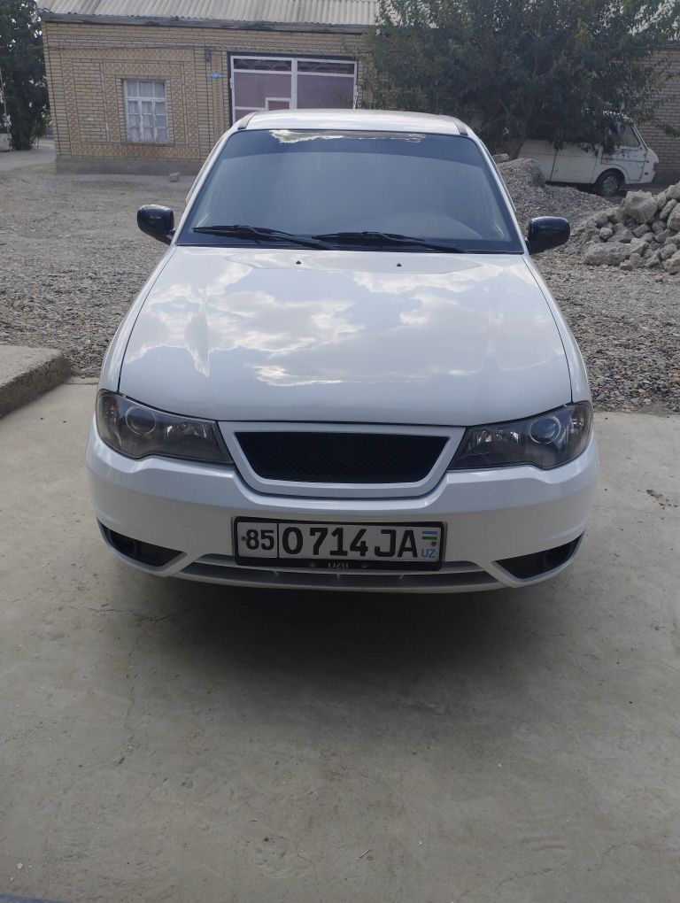 Nexia 1.6 2010yili ideal xolatda umuman xarajati yoq