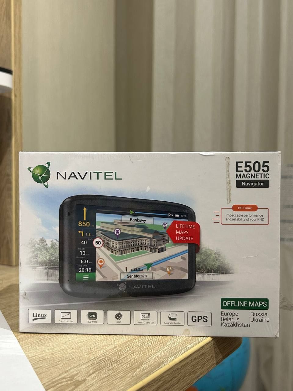 Спутниковый оффлайн навигатор Navitel E505