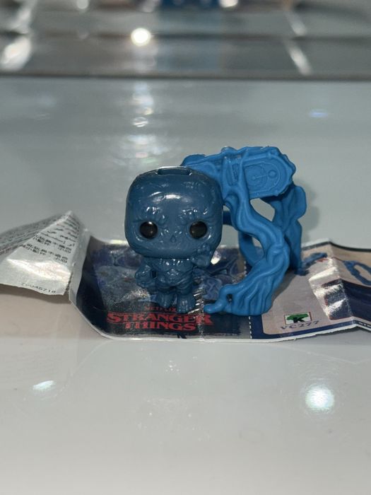 Фигурка из киндера Stranger Things (ОСД)
