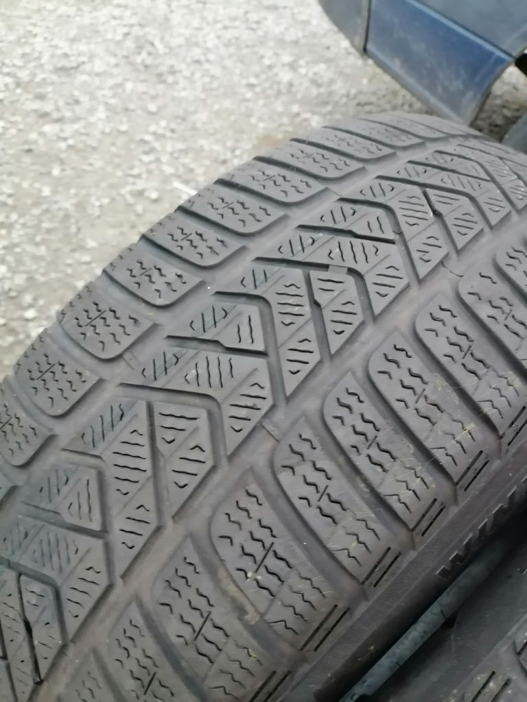 235 55 R 17 PIRELLI ДОТ 3621