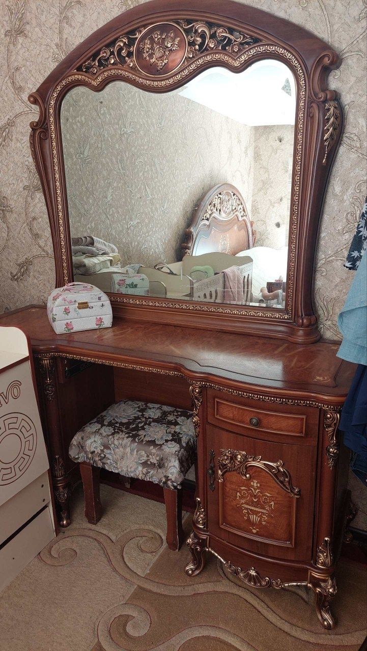 Спальный горнитур