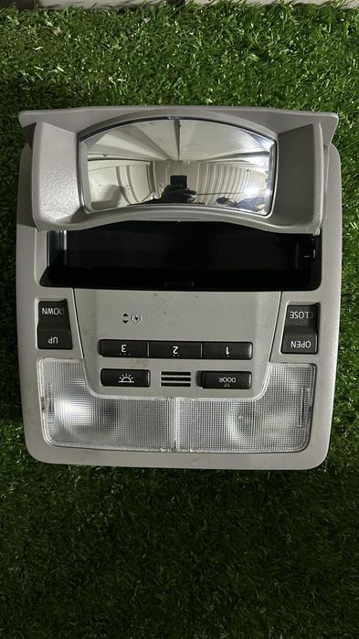 Плафон Toyota Highlander 2014-19