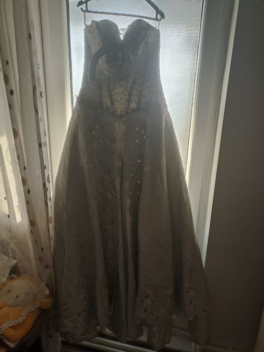 Rochie mireasă, purtata o singura data