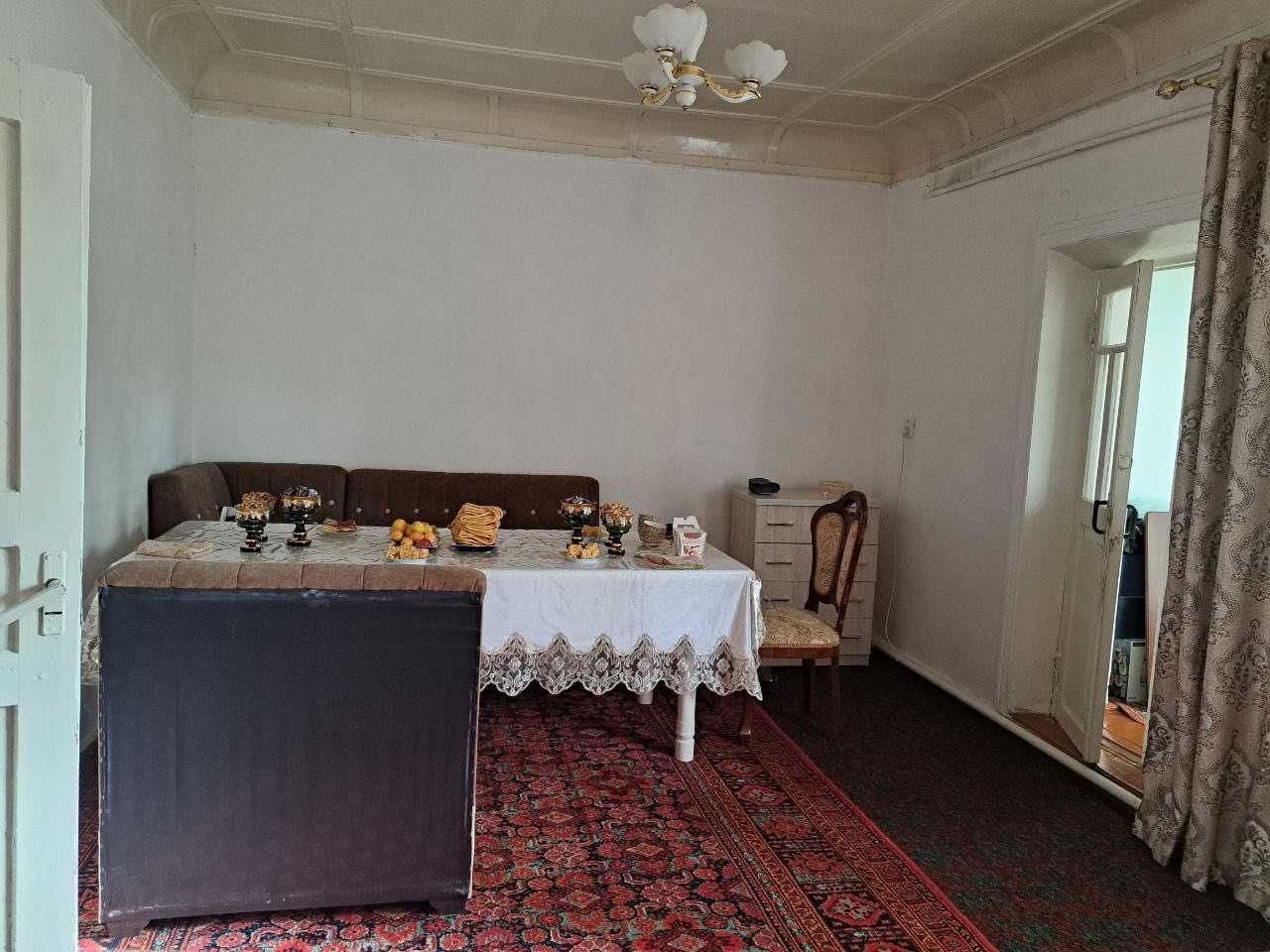 Алмазарский район, улица Карасарай 333-Г