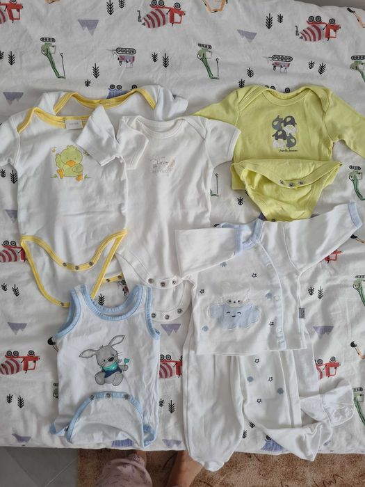 Бебешки дрехи новородено 56 - 62