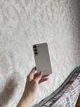 Продам телефон и  наушники Samsung Срочно