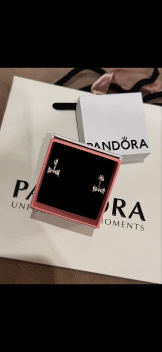 Пандора обеци Pandora