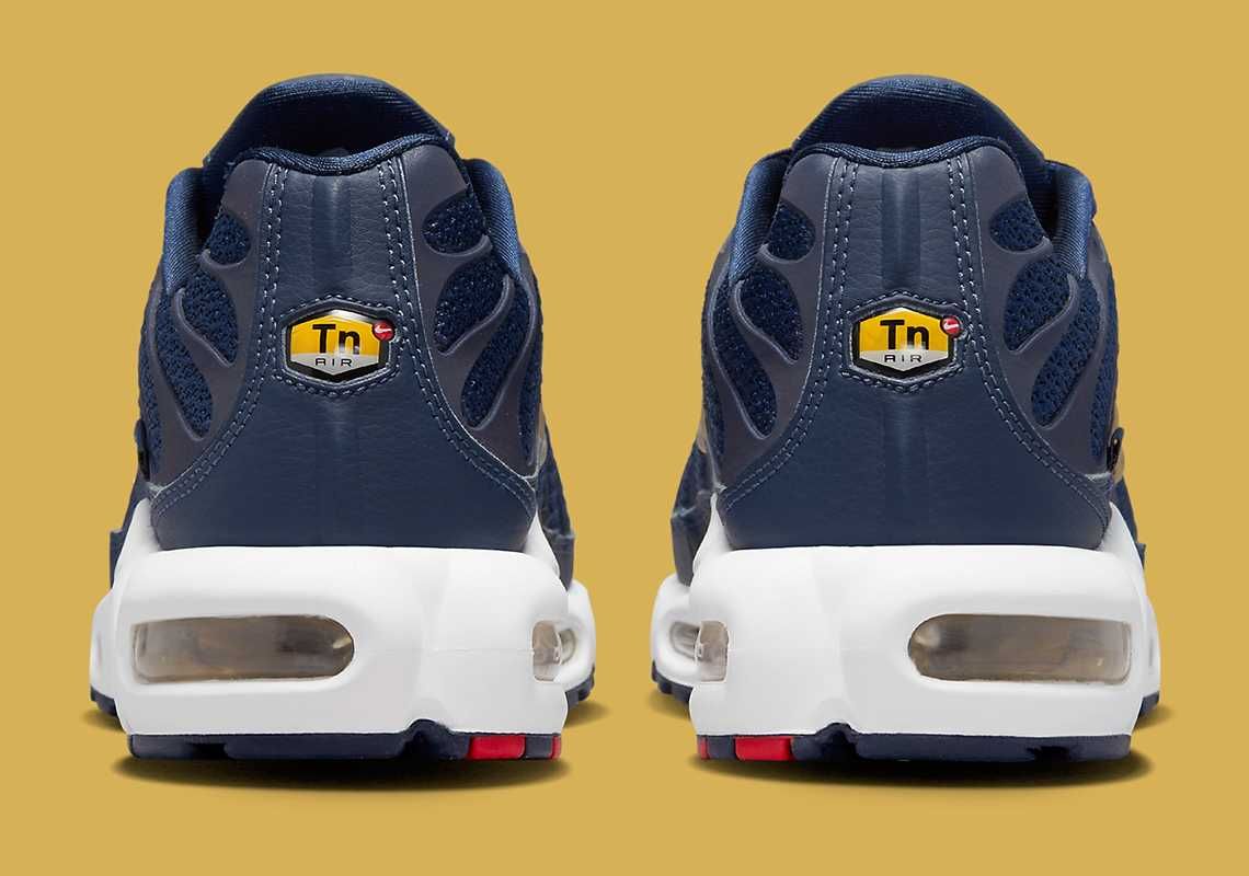 Adidasi Nike Air max plus ' Nos Differences' 100% originali-38.5