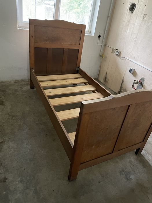 Pat din lemn masiv 90x200