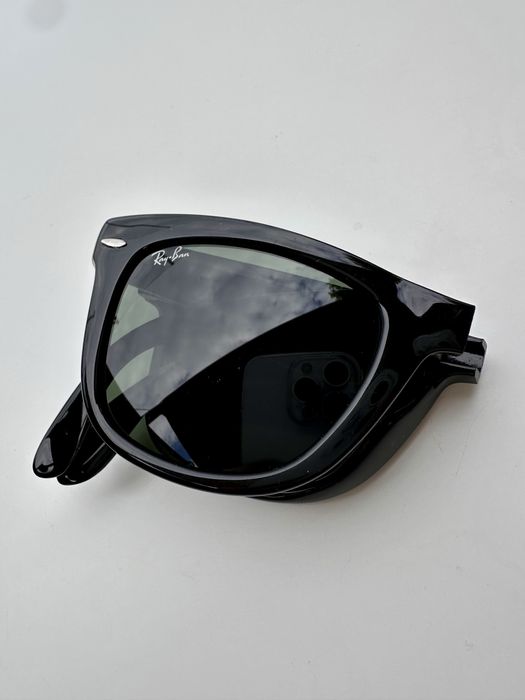 Ray Ban RB4105 Folding Wayfarer
