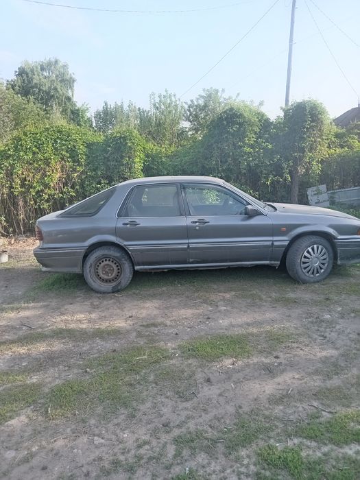 Продам авто машину мисубиси галант