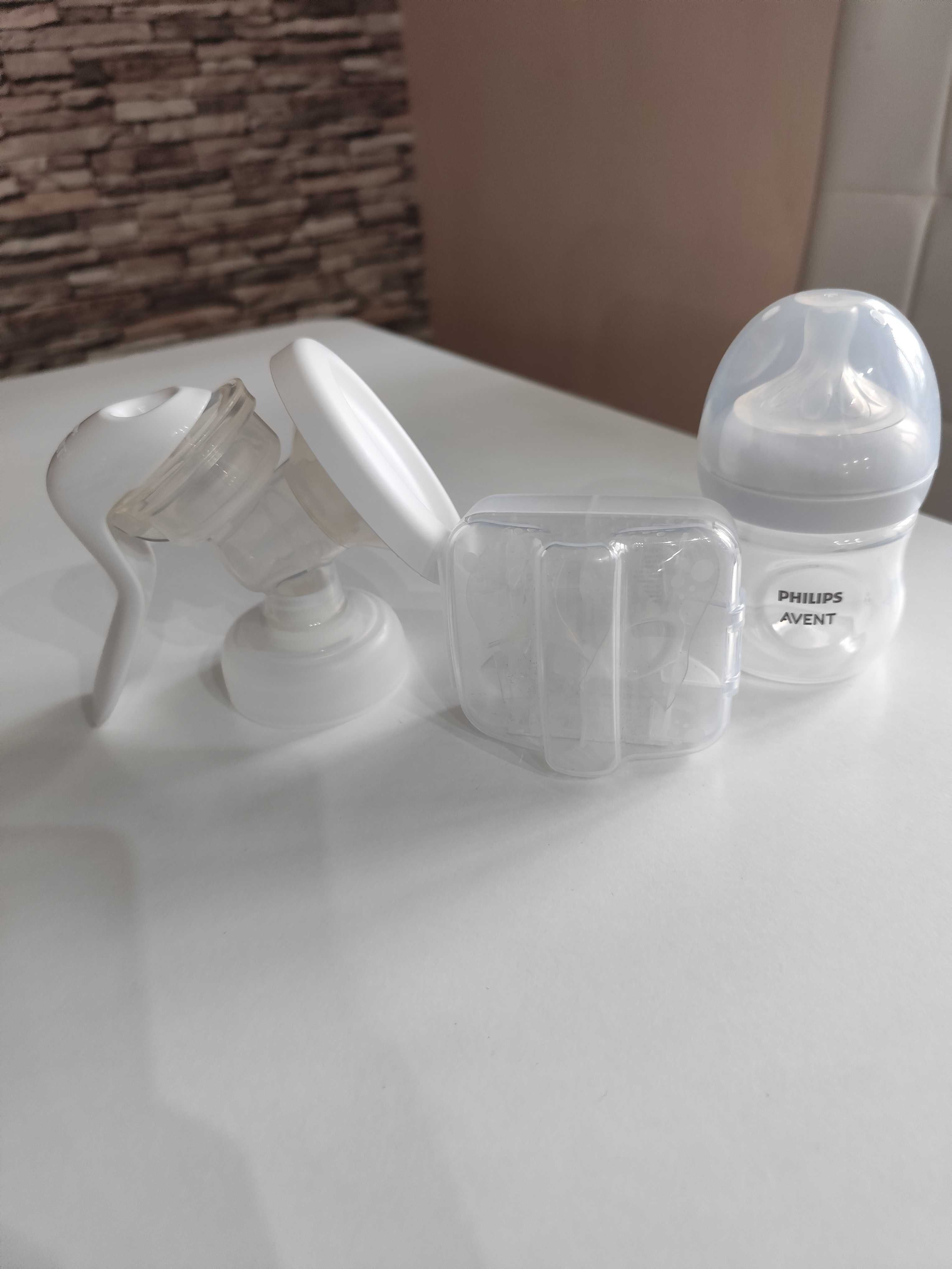 Ръчна помпа Philips Avent с подарък протектори и подплънки за кърмачки