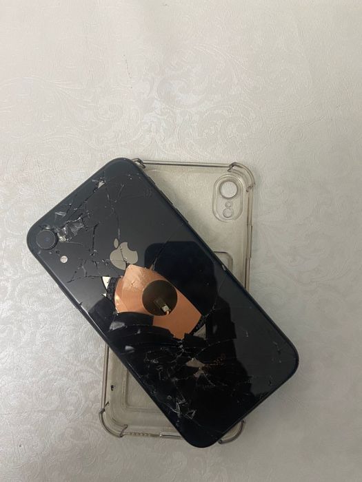 Айфон Xr продам.