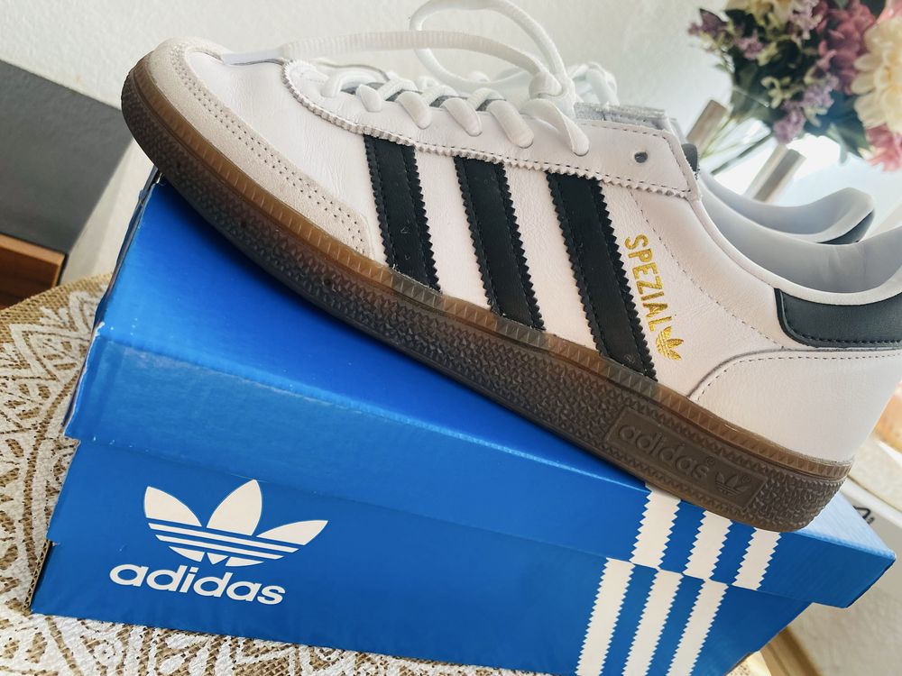 Маратонки adidas hanball  spezial