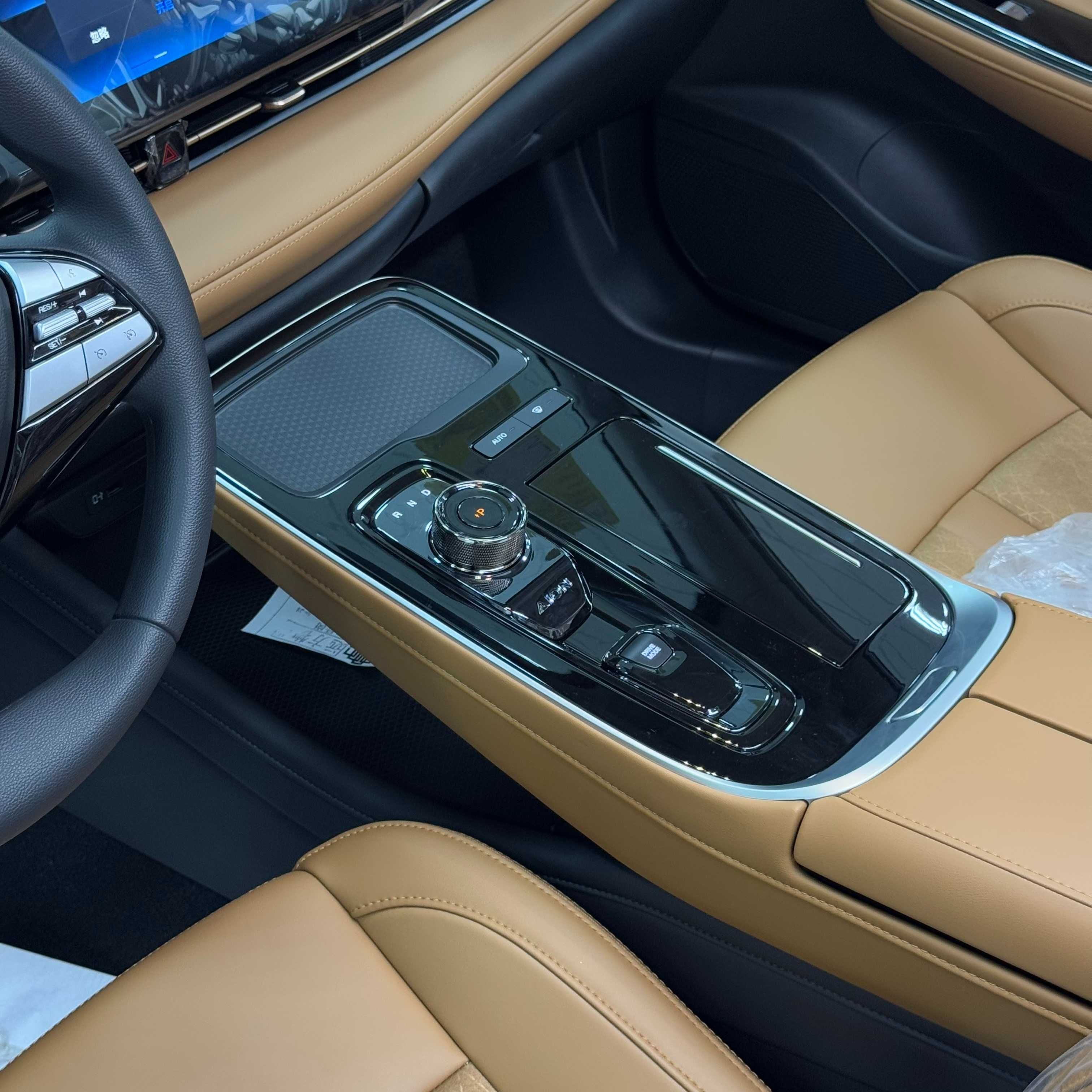 GAC AION  2025 S580. Бир зарядда: 480 км  От кучи: 136 та