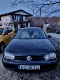 VW  Golf 4, an fabricatie 2001,  motor 1,4 benzina si GPL