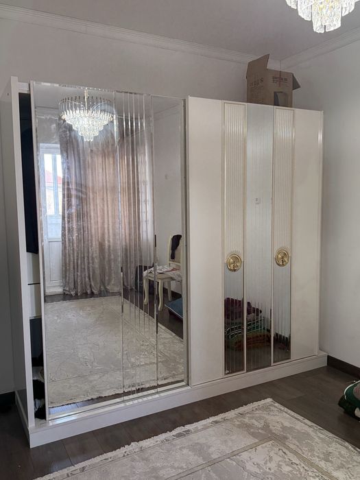 Продам шкаф срочно в связи с переездом