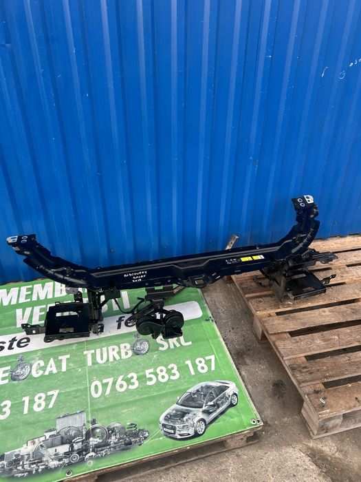 Trager Range Rover Dicovery Sport 2017