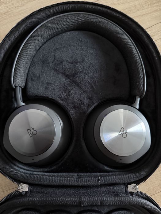 Vand casti wireless Bang&Oulfsen Portal