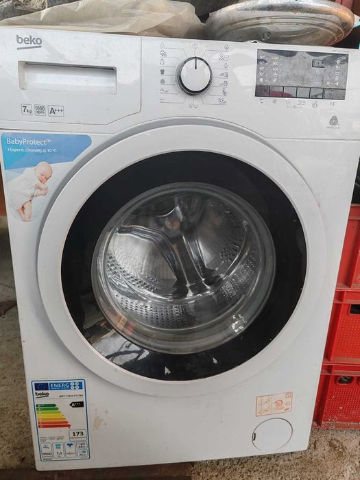 Vând Masina de spalat Beko