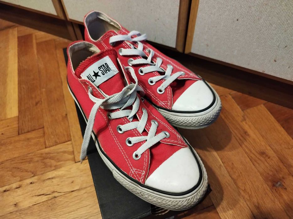 Converse кецове 41, червени
