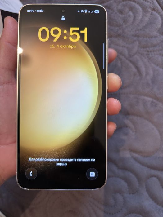 Продам телефон S23 128gb
