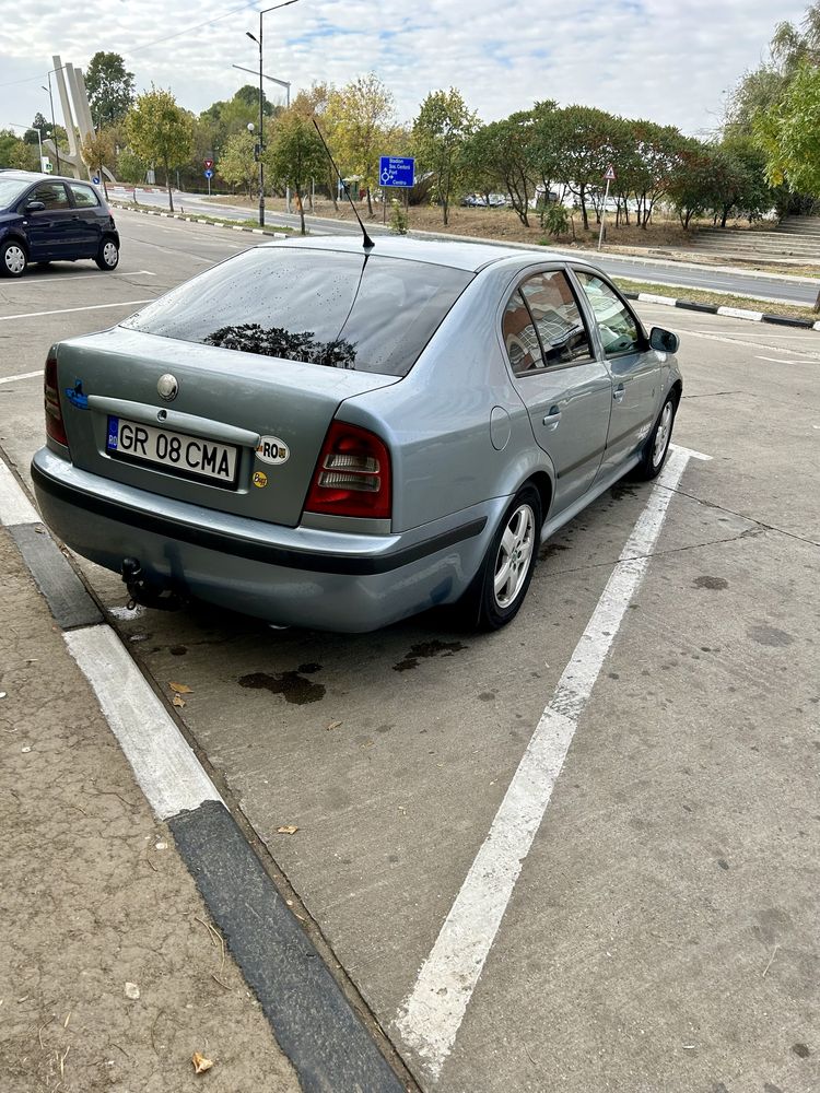 Skoda  octavia 1