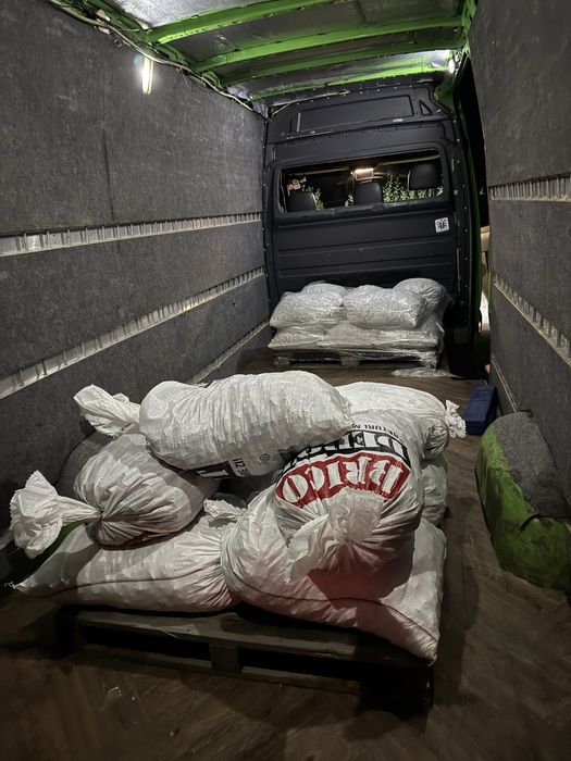 Transport marfa , mobila si materiale