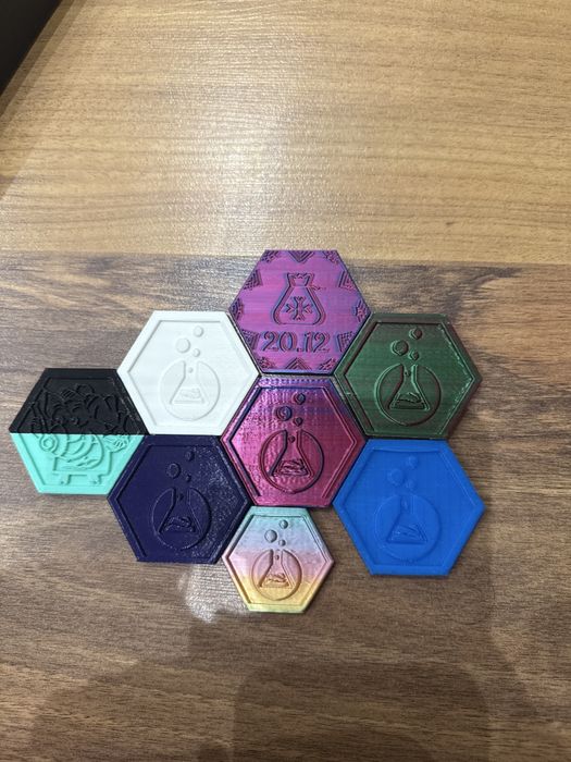 8 labcoina- 3 супер редки 3-редки 2-обикновени