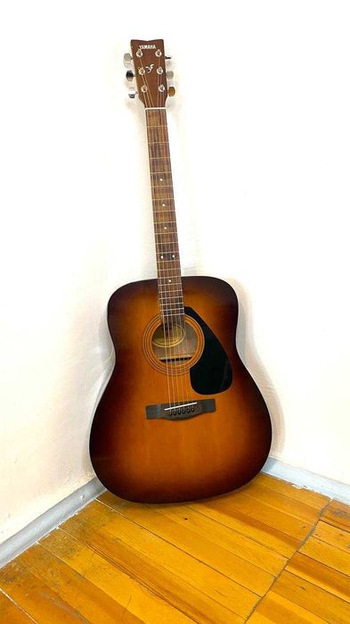 Акустическая гитара YAMAHA F310, утепленный чехол + подарки