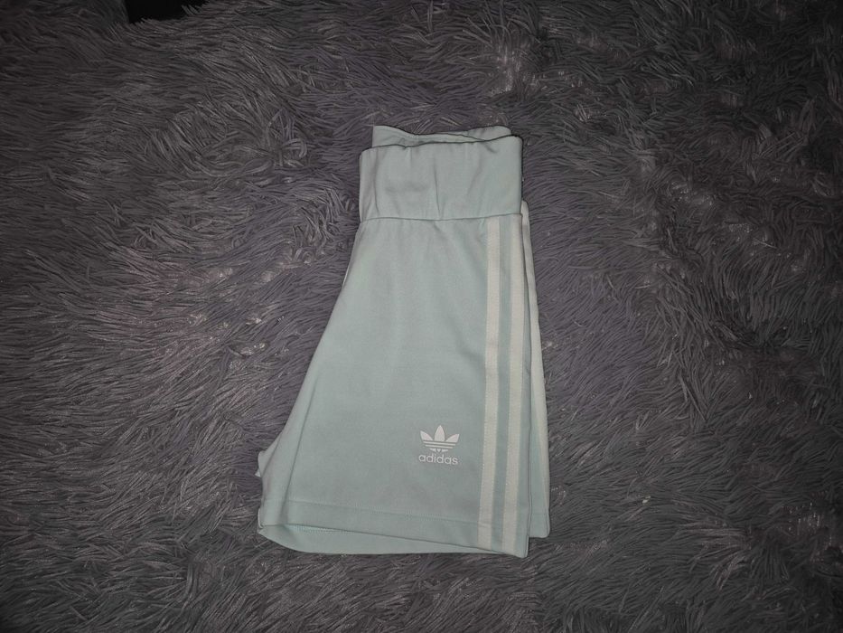 Pantaloni scurți xs damă Adidas