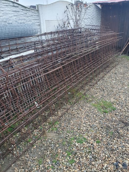 Vând scândură și fier pentru construcții