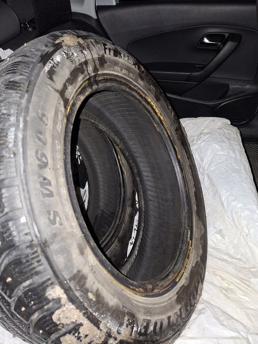 Продам шины зимние 2 штуки