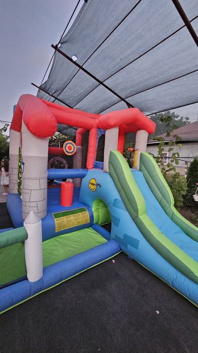 Castel gonflabil Happy Hop Big House
