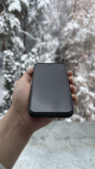 Продается 11 айфон