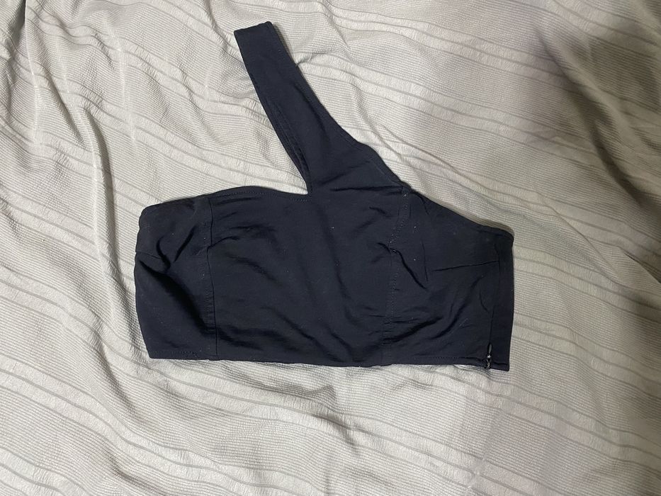 черный топ на лето